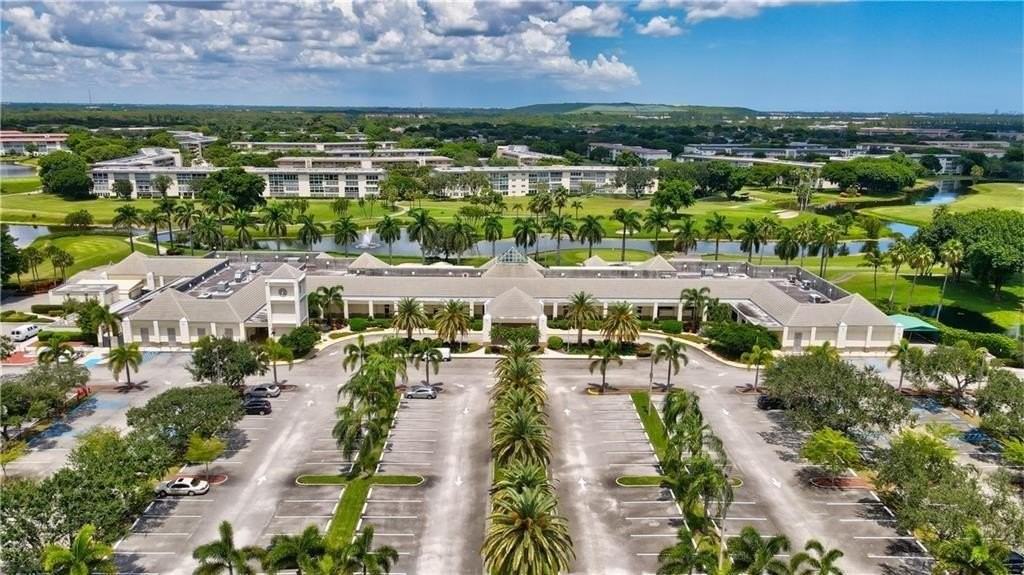 2602 Nassau Bnd #F1 - Photo 3 of 29