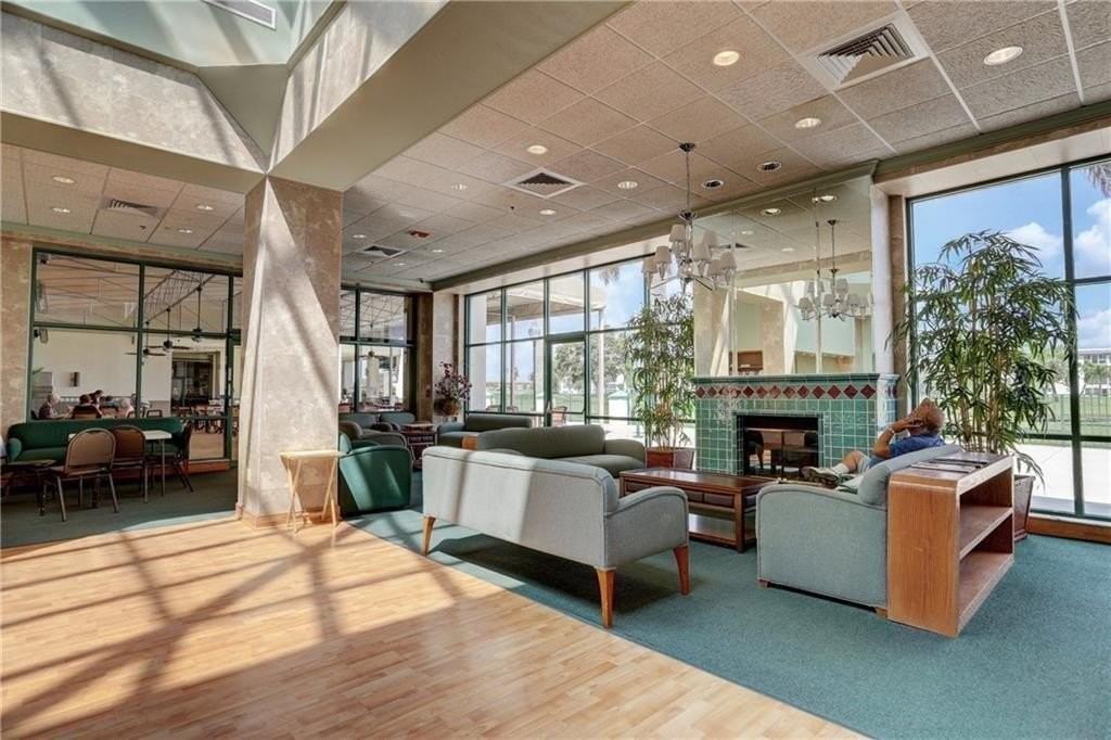 2602 Nassau Bnd #F1 - Photo 4 of 29