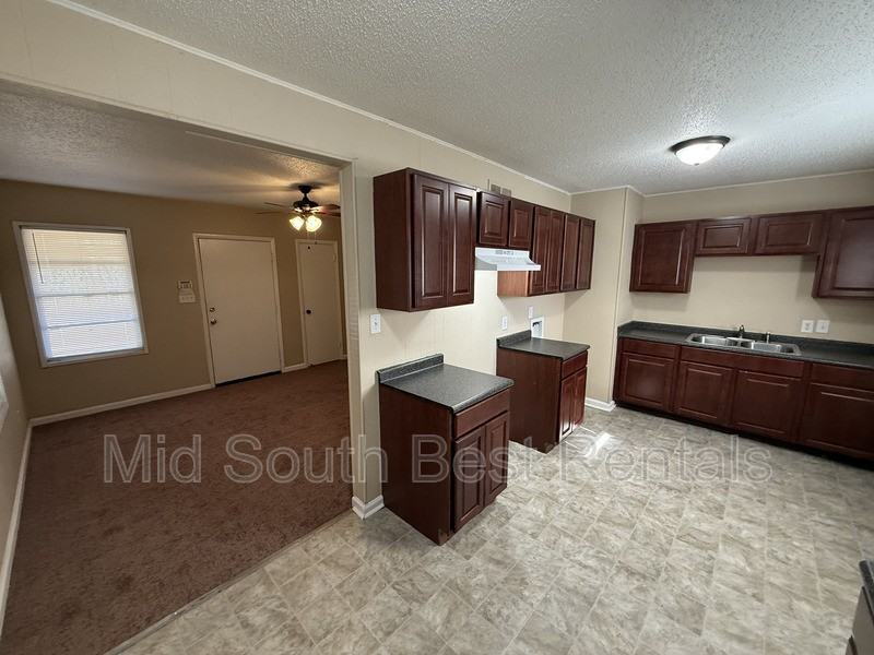 1383 Haywood Ave - Photo 2 of 12