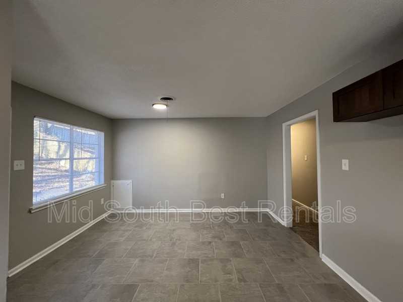 4025 Mossville St - Photo 6 of 14