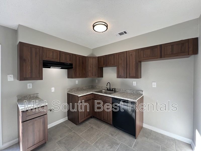 731 W Raines Rd - Photo 3 of 12