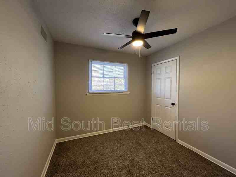 731 W Raines Rd - Photo 6 of 12