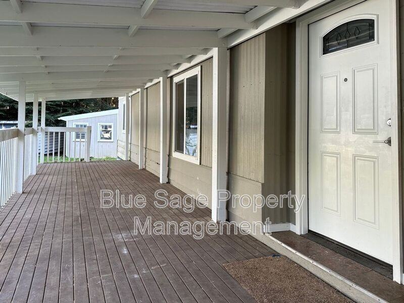 433 Dungeness Mdws - Photo 2 of 19