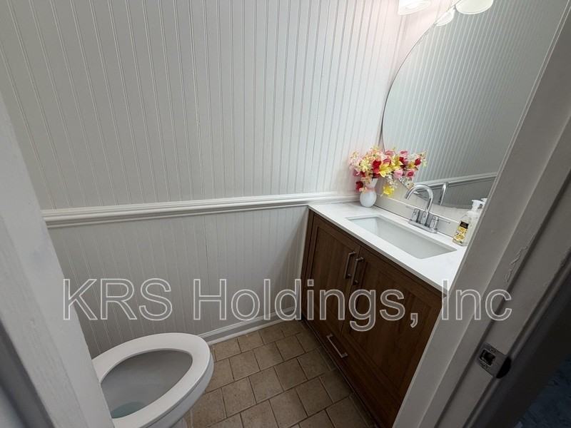 3842 Whitechapel Arch - Photo 5 of 15