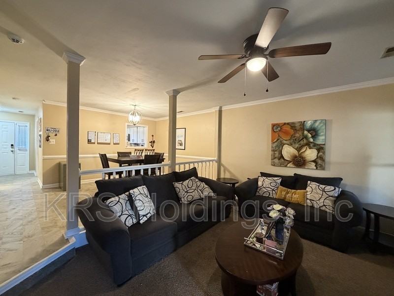 3842 Whitechapel Arch - Photo 7 of 15