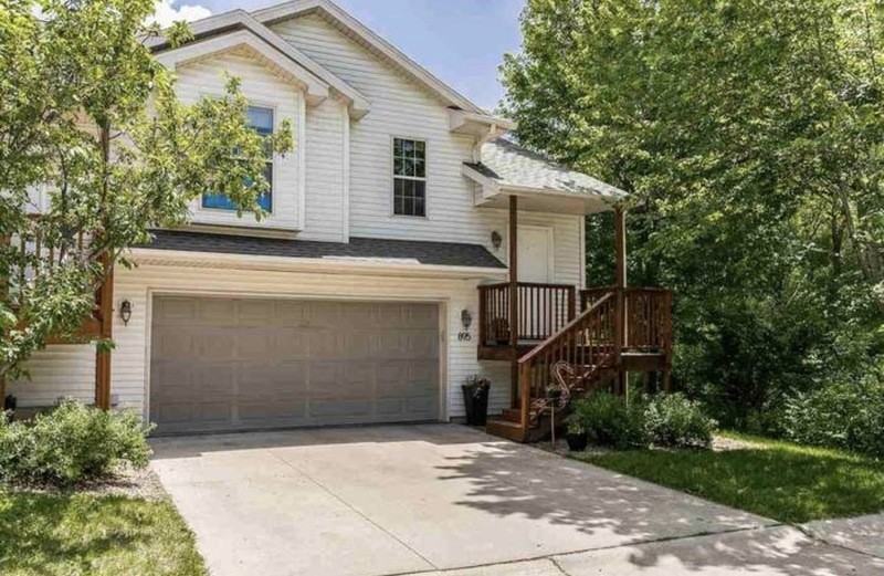 895 Karisa Ln - Photo 2 of 28