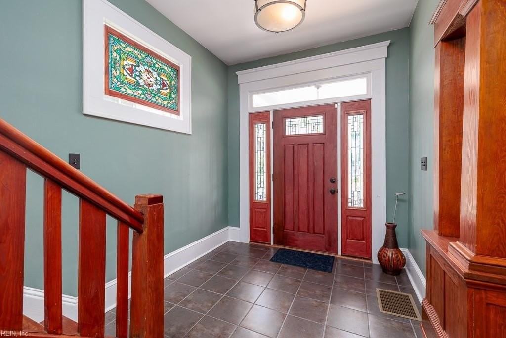 4303 Colonial Ave - Photo 6 of 35