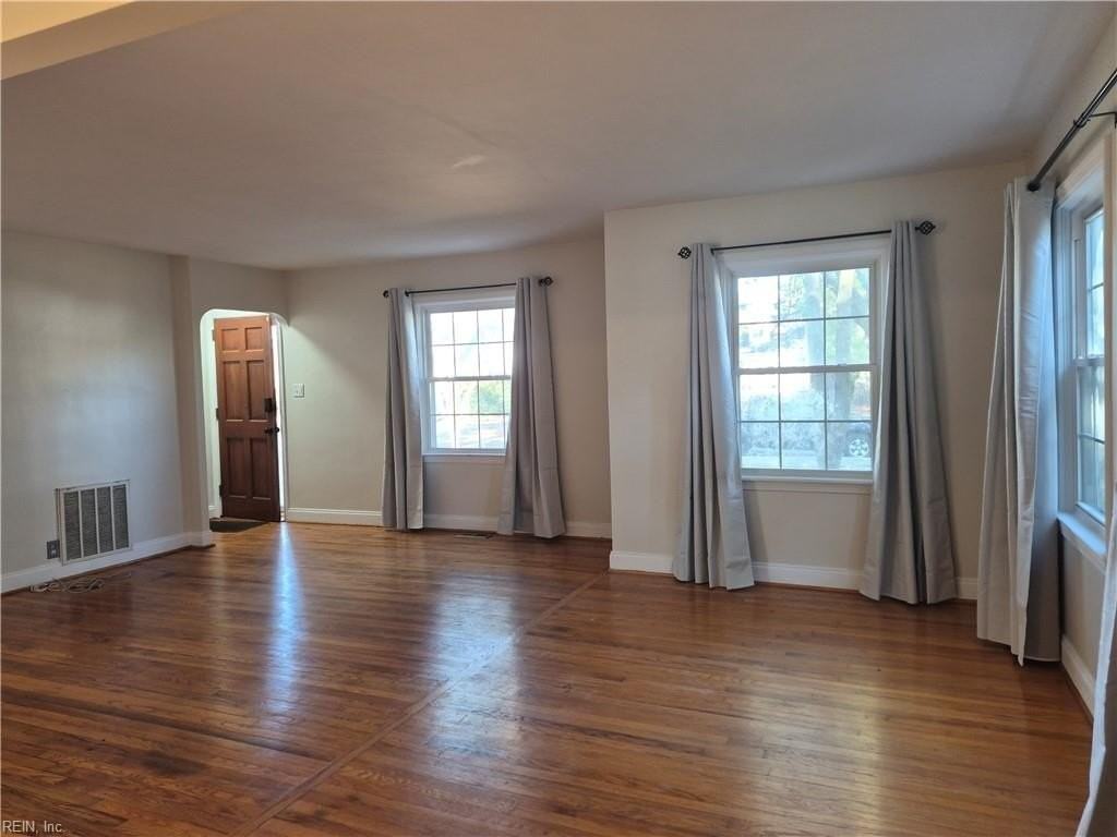 615 Maycox Ave - Photo 3 of 22