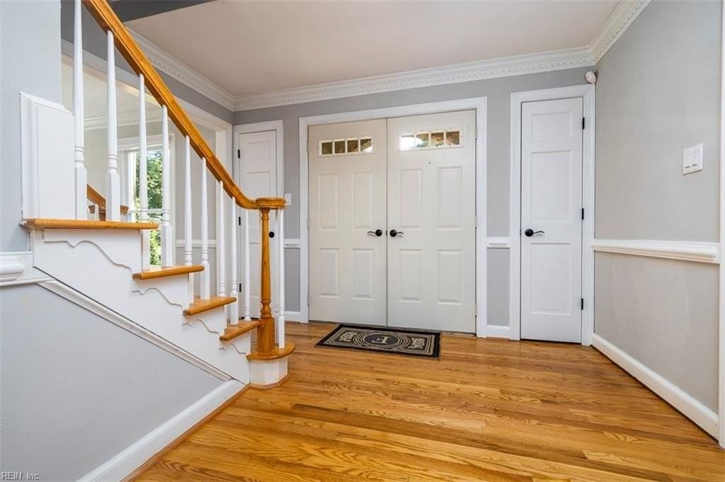 4121 Roenker Ln - Photo 4 of 43