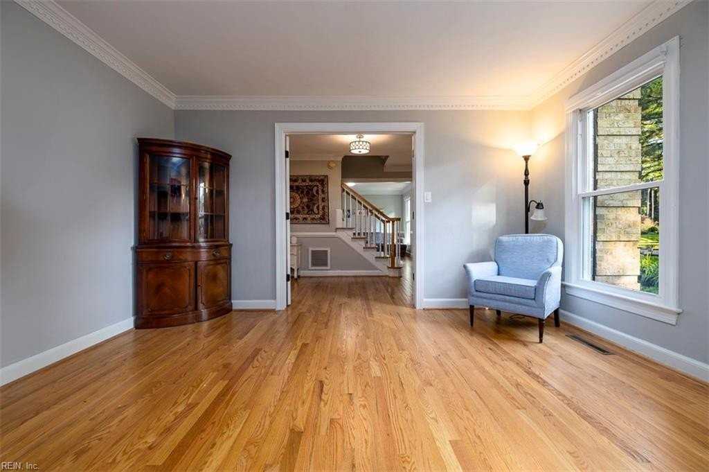 4121 Roenker Ln - Photo 7 of 43