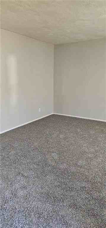 4729 Sullivan Blvd - Photo 6 of 15