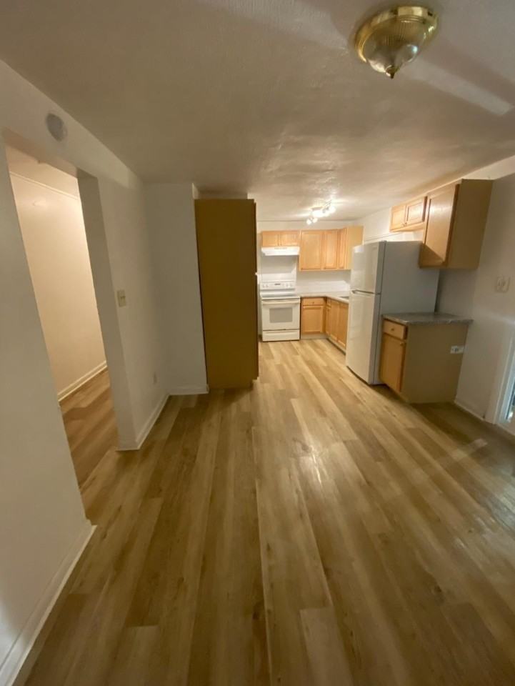 1015 Richmond St - Photo 5 of 11