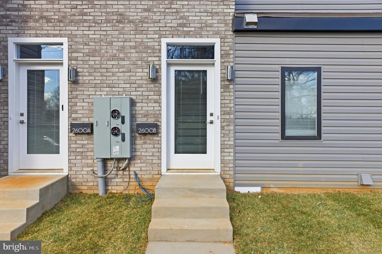 2600 4th St Ne Unit B #B - Photo 4 of 34