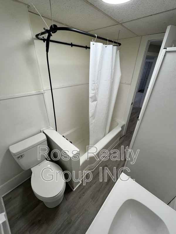 812 Euclid Ave - Photo 2 of 8