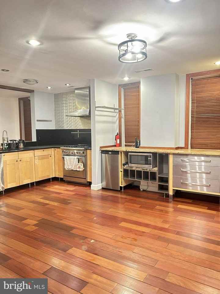 118 Bates St Nw - Photo 7 of 36