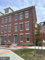 946 Heights Aly Se - Photo 1 of 1