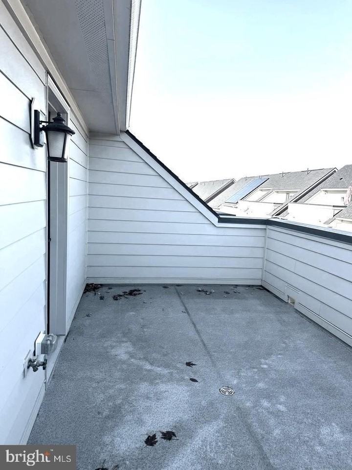 946 Heights Aly Se - Photo 5 of 24