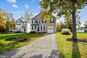 featured image of 1287 Cove Dr