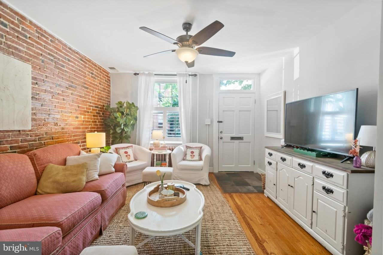 12 E Henrietta St - Photo 3 of 24