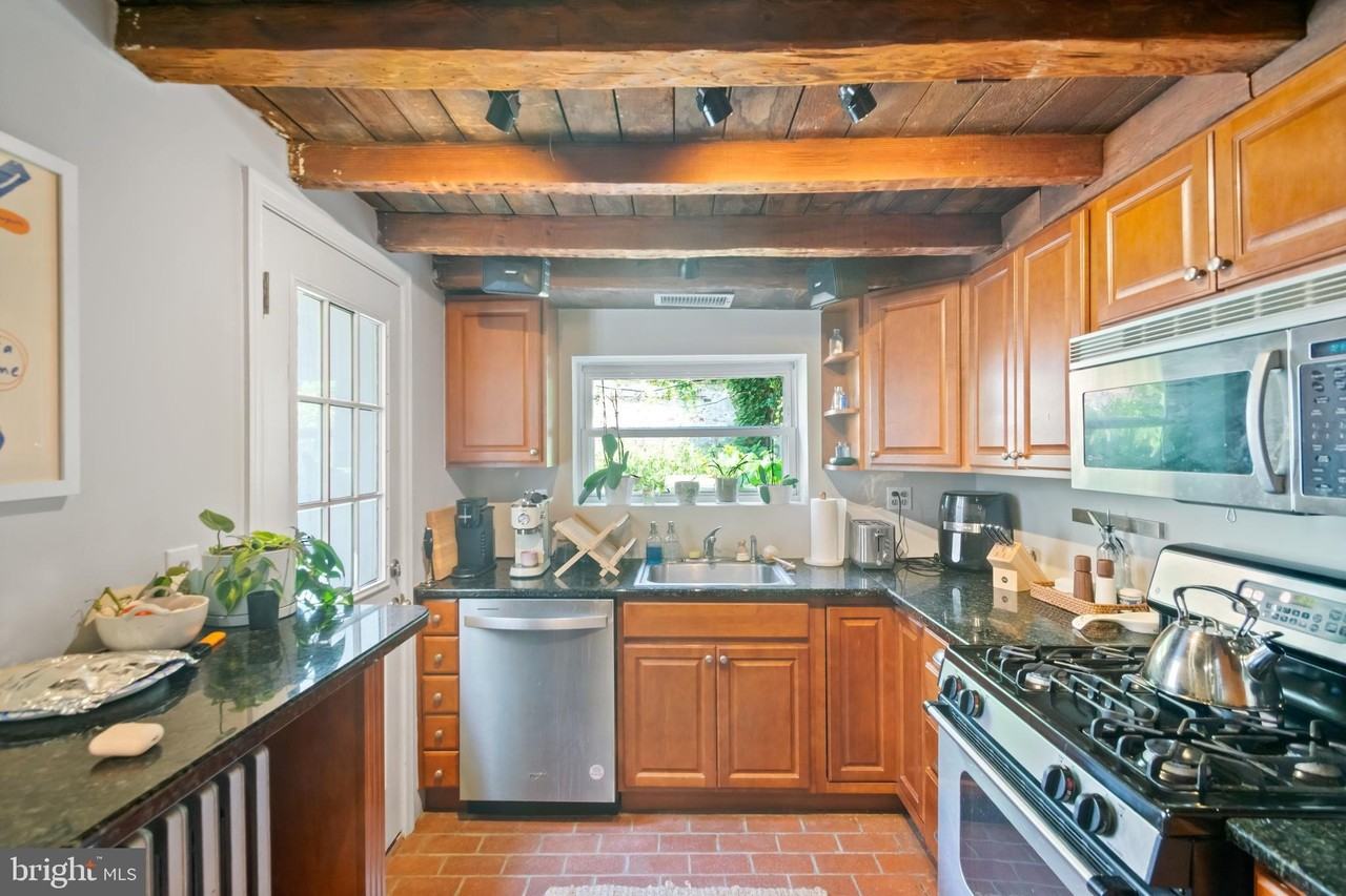 12 E Henrietta St - Photo 7 of 24