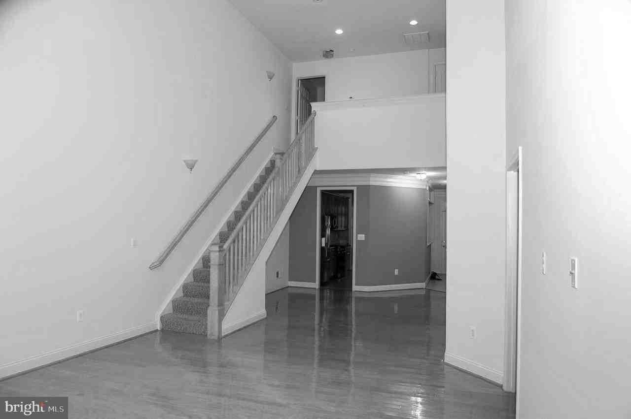 13204 Rabbit Chase Rd - Photo 6 of 35