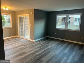 Florence Tollgate Pl #13-4 - Photo 1 of 1