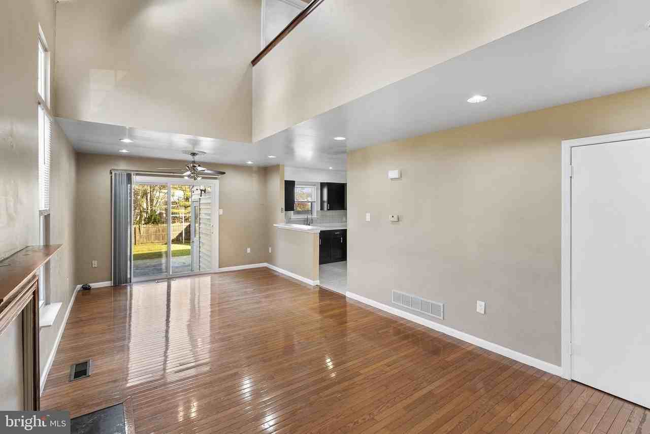 2673 Jean Dr - Photo 7 of 37