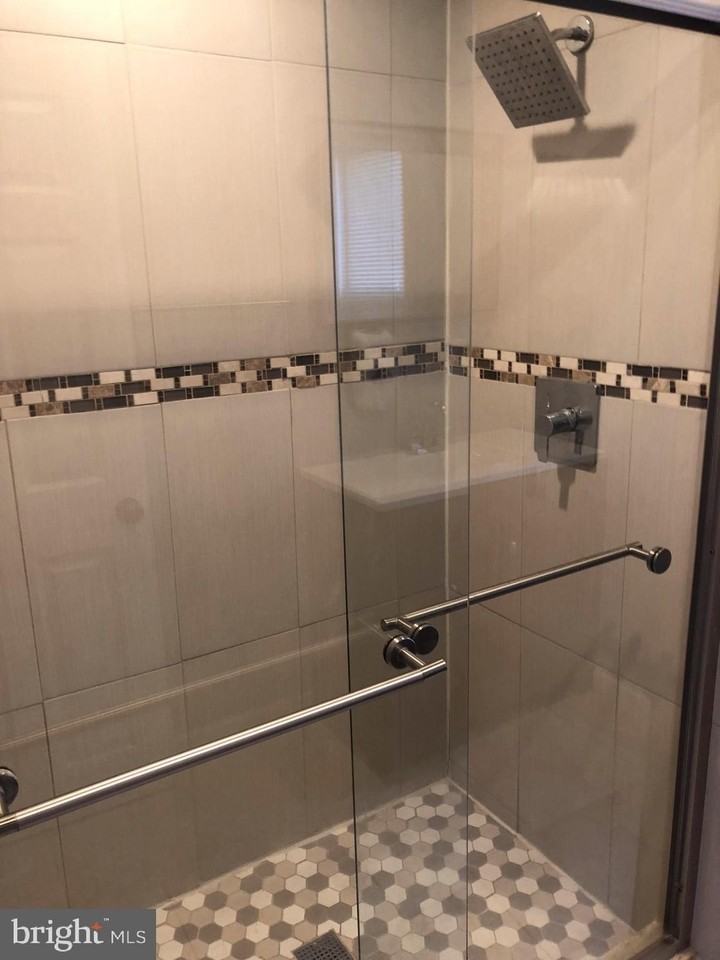 2943 D St - Photo 6 of 12