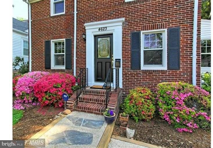 4623 5th St S - Photo 2 of 29