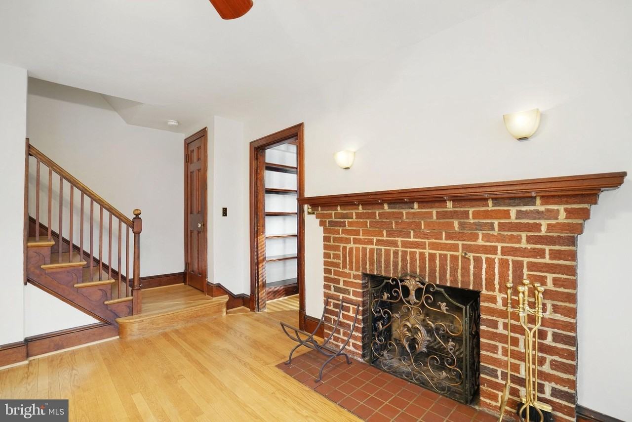 4623 5th St S - Photo 4 of 29