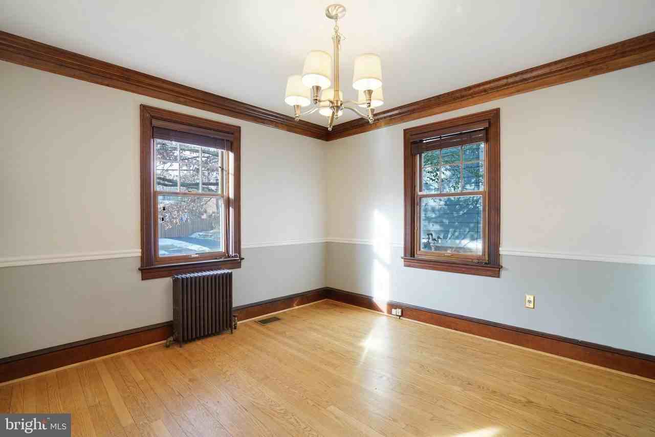 4623 5th St S - Photo 6 of 29