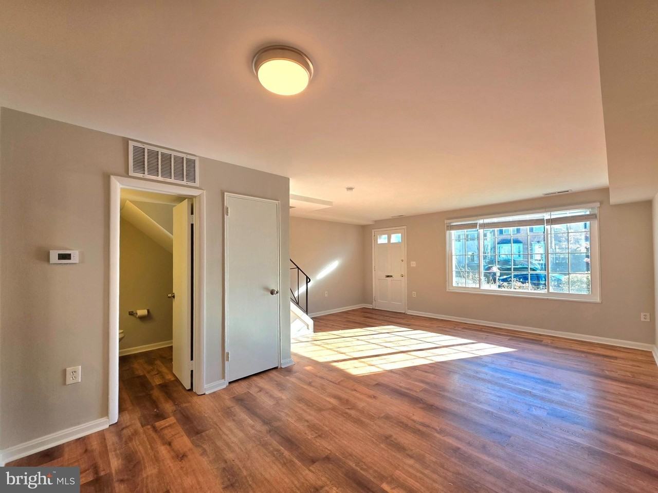 2510 N Dearing St - Photo 2 of 27