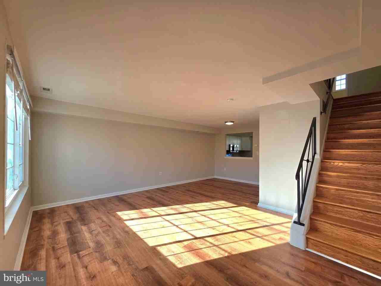 2510 N Dearing St - Photo 3 of 27