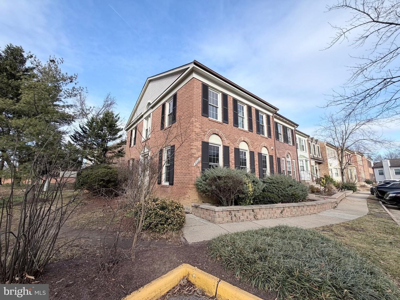 5900 Parenham Way - Photo 2 of 44