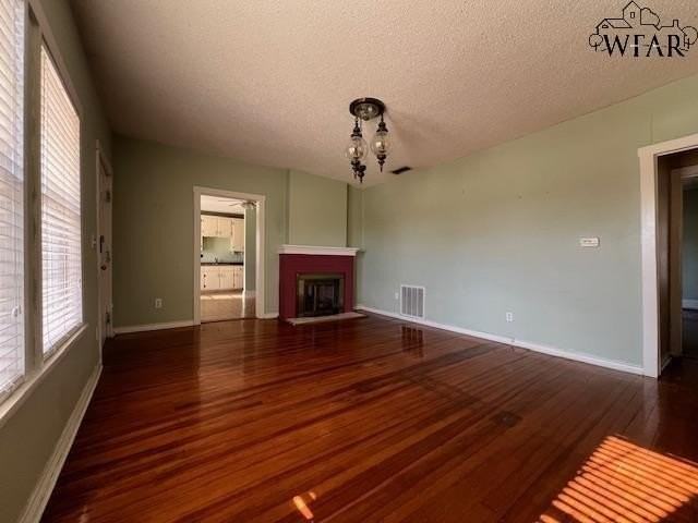 2126 Avenue K - Photo 3 of 11