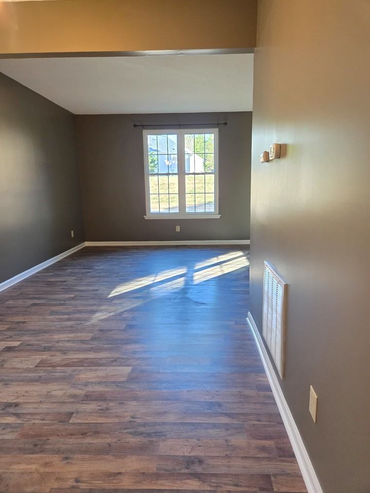 2624 Constitution Dr - Photo 3 of 29