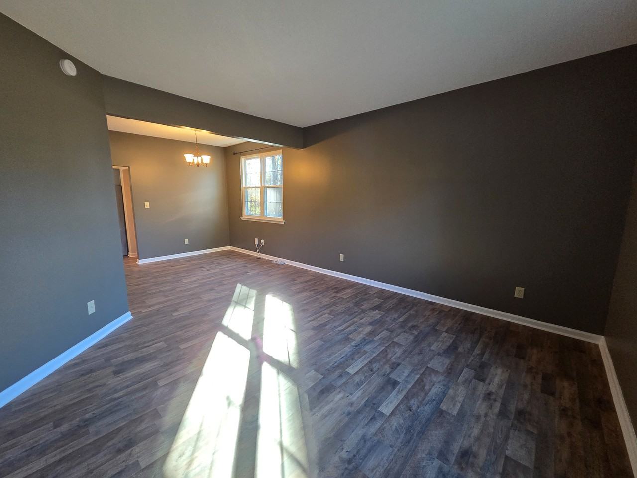 2624 Constitution Dr - Photo 5 of 29