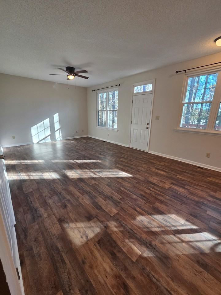 2624 Constitution Dr - Photo 7 of 29