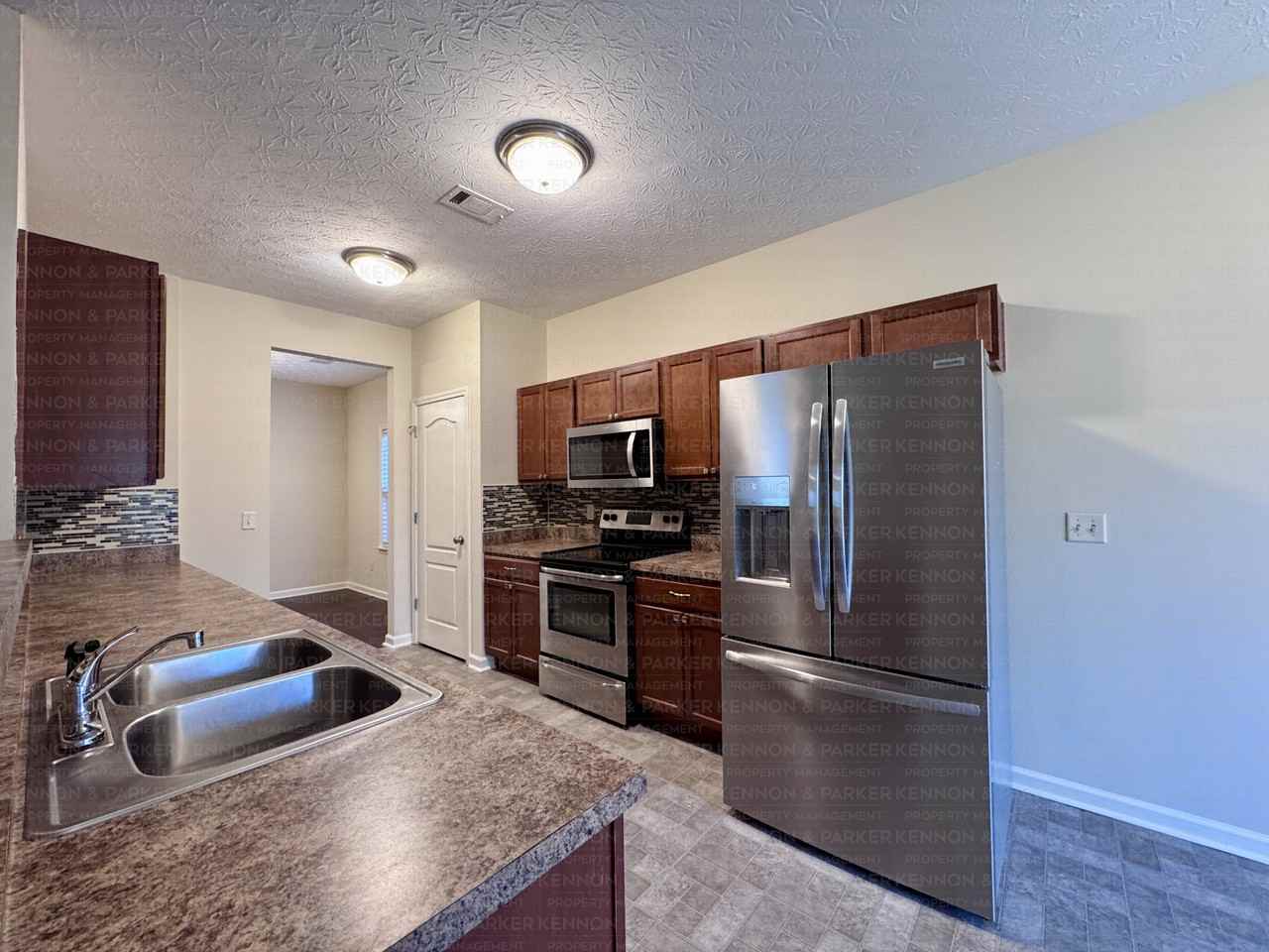 1587 Winifred Ln - Photo 7 of 28