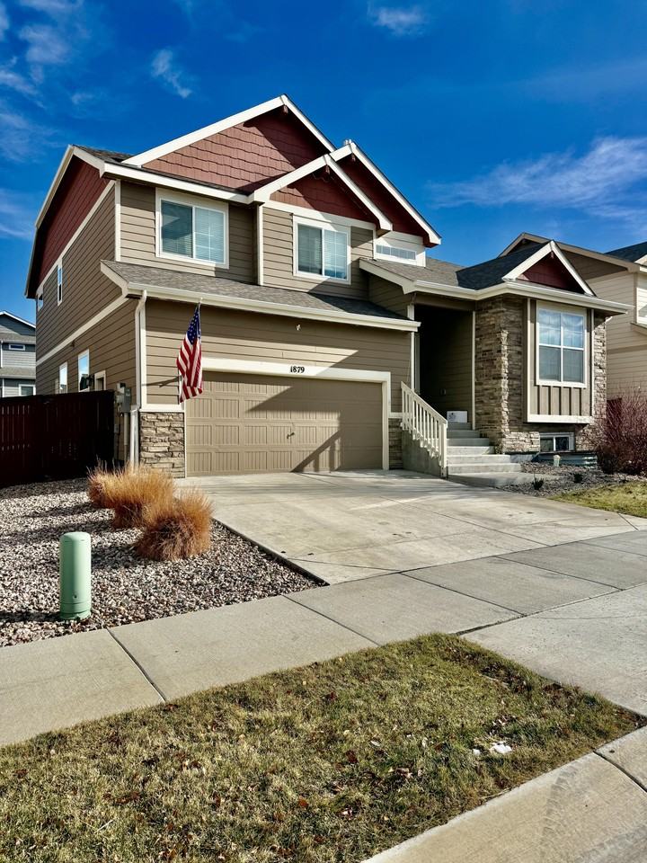 1879 Abundance Dr - Photo 4 of 50