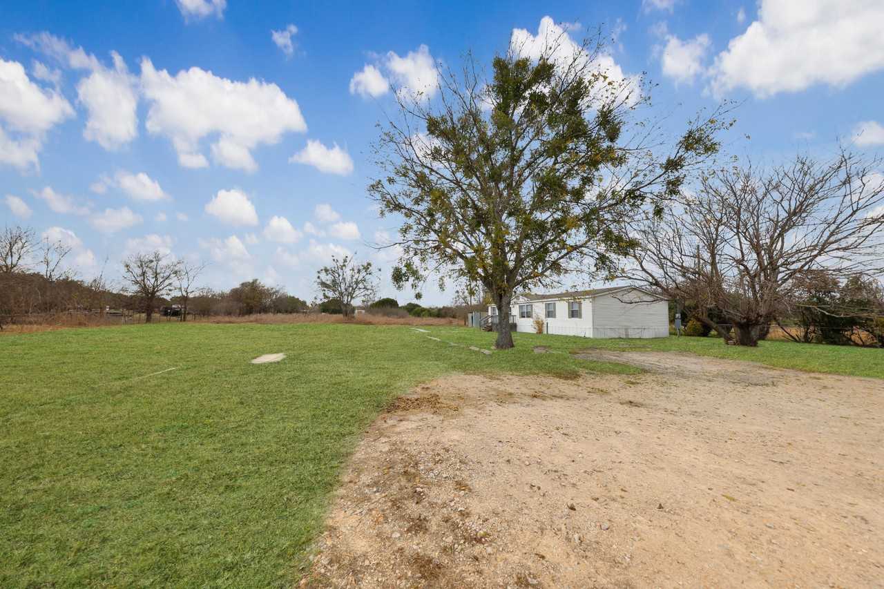 9950 E Trimmier Rd - Photo 2 of 21