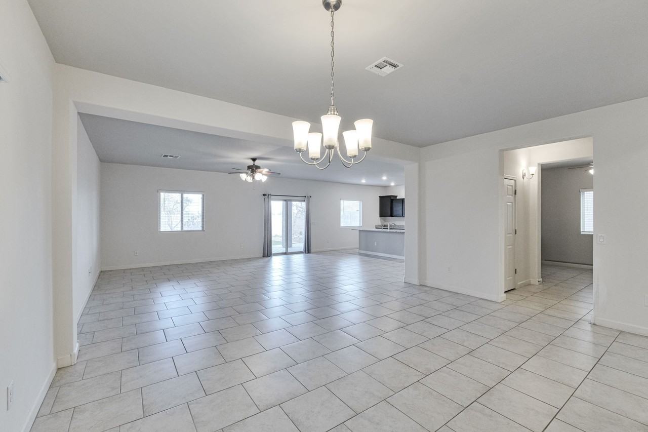 12165 E Domnitch Dr - Photo 3 of 25