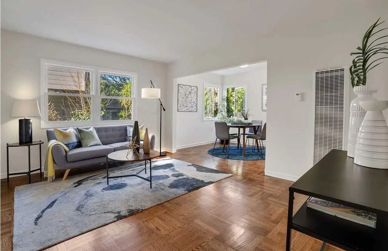 2147 Stuart St - Photo 2 of 13