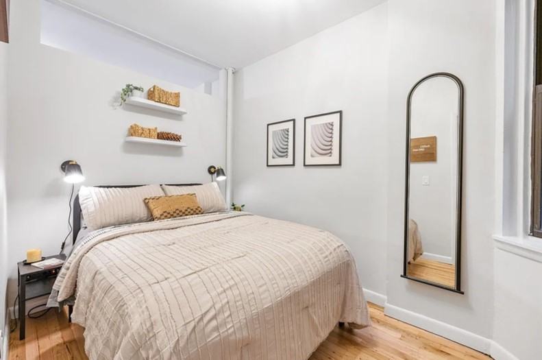 520 W 50th St #B4 - Photo 5 of 9