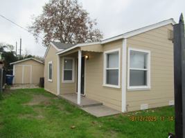 featured image of 4504 15th Ave