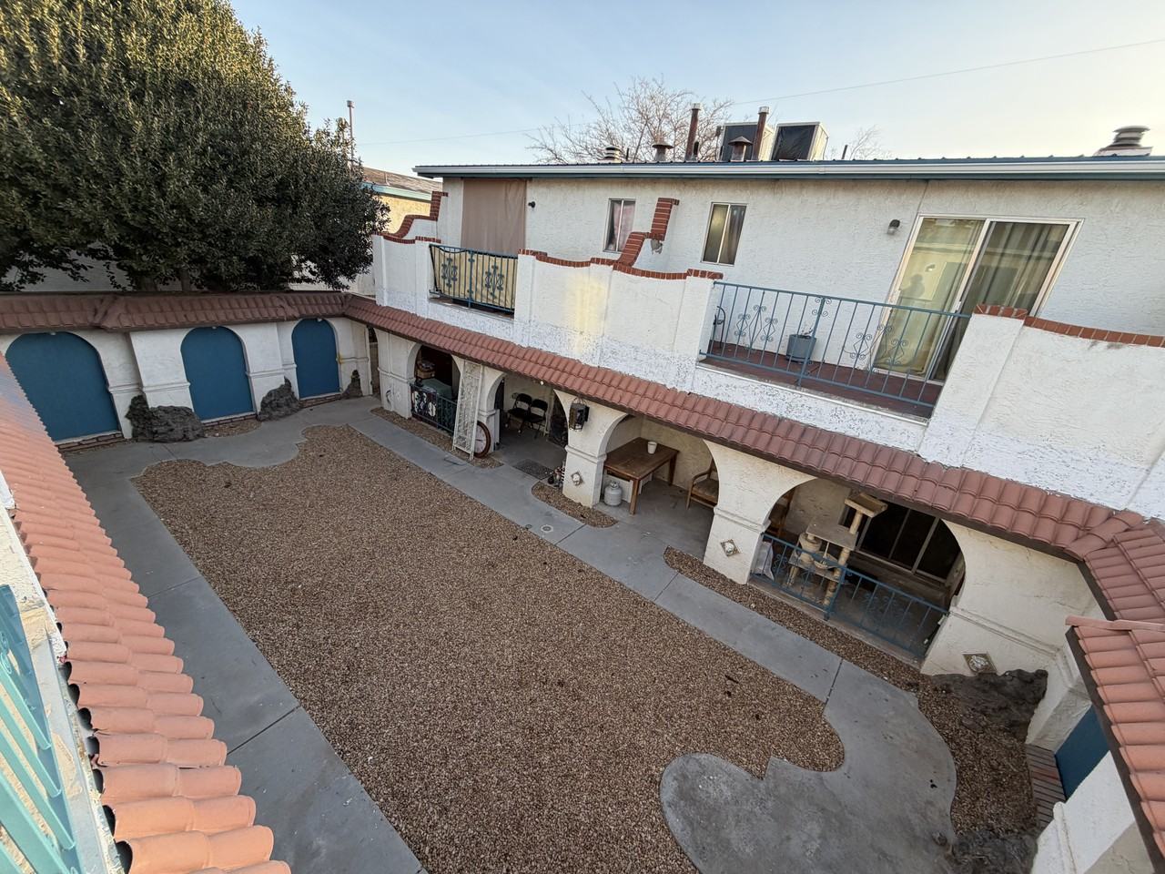 812 Ortiz Dr Se - Photo 2 of 22