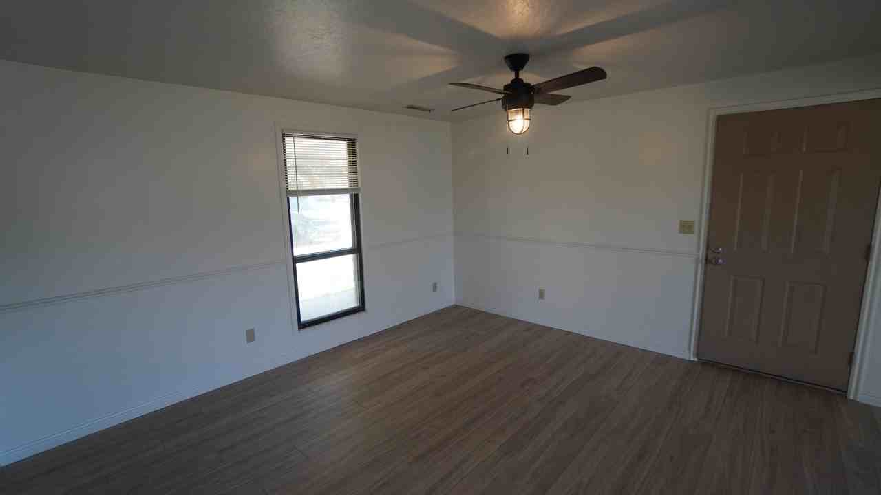 6635 Se - Photo 5 of 42