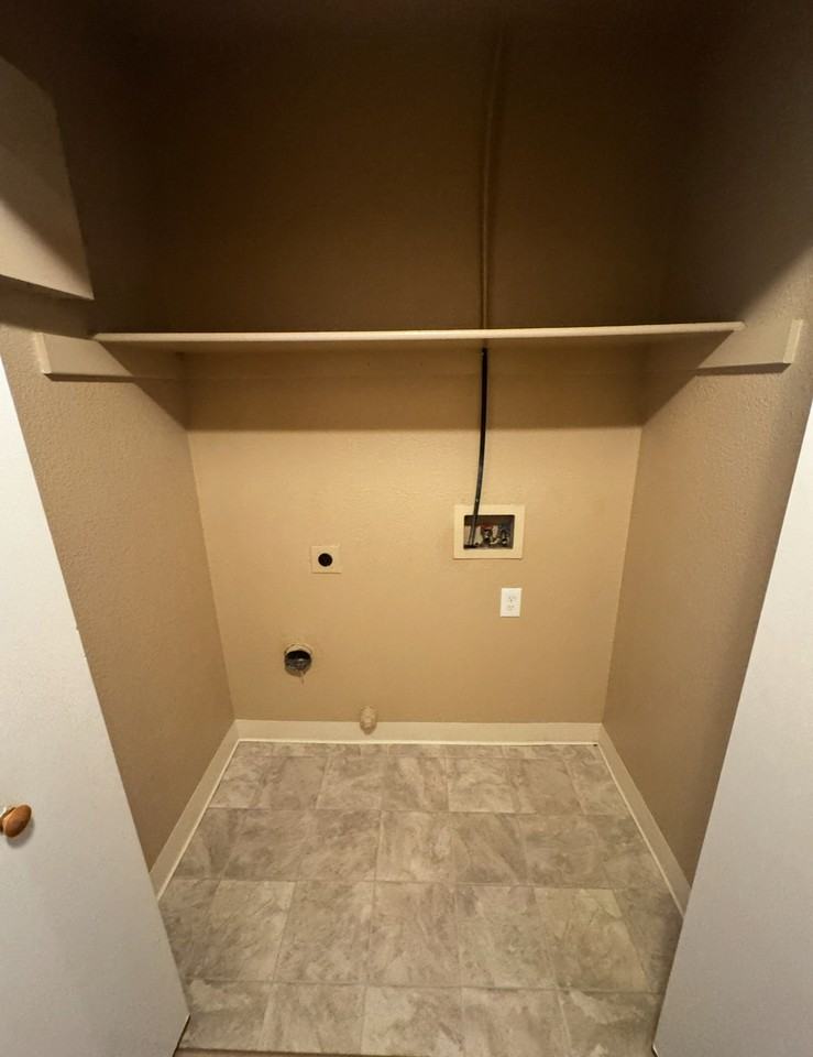 2407 Dry Creek Way - Photo 6 of 17