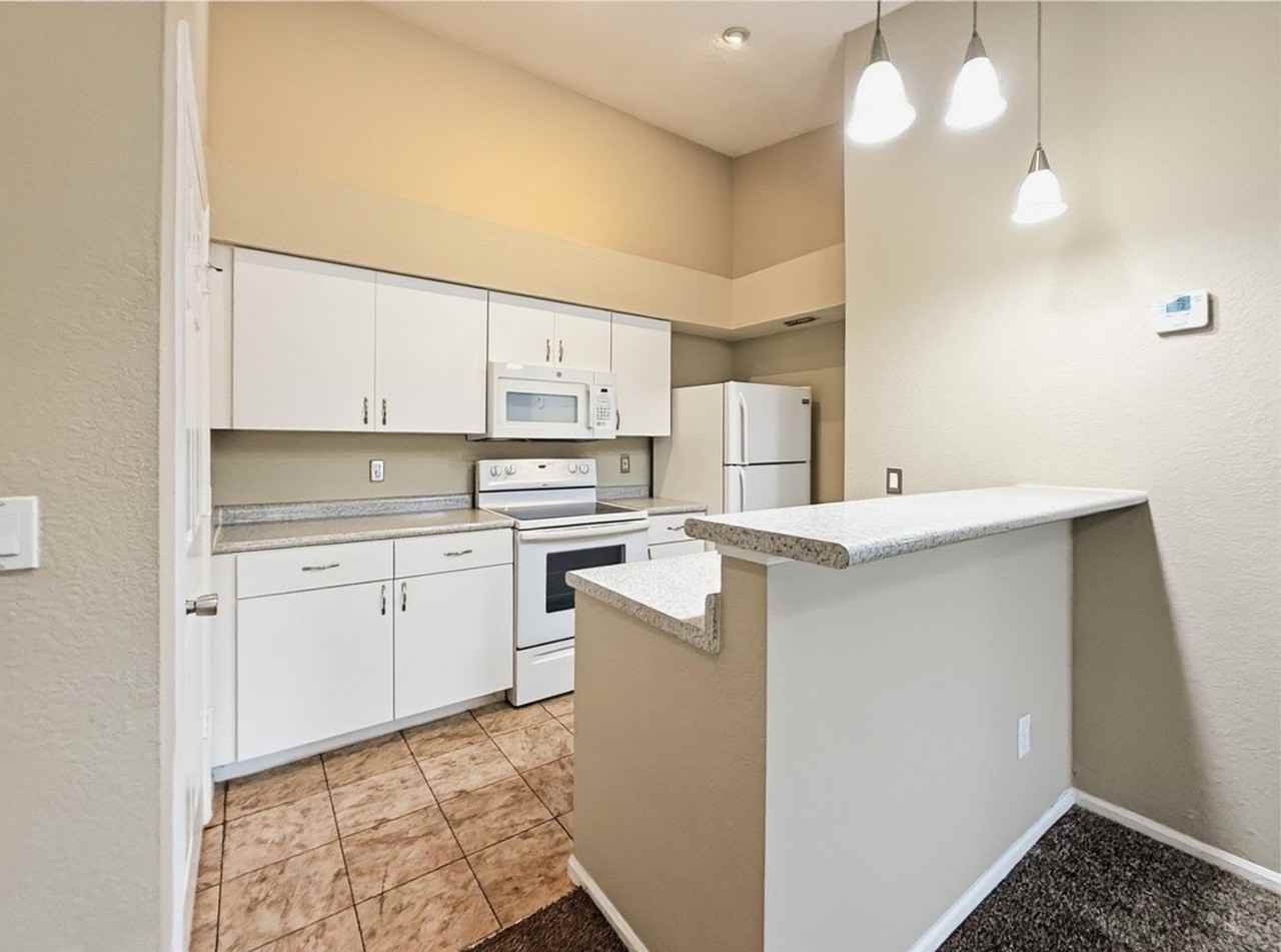 5112 Park Central Dr #625 - Photo 6 of 33