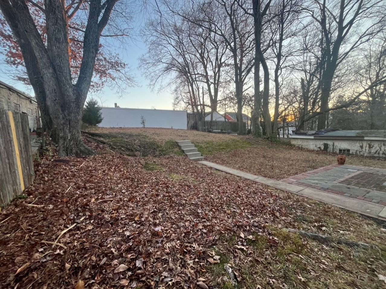 1033 Newton St Ne - Photo 2 of 50